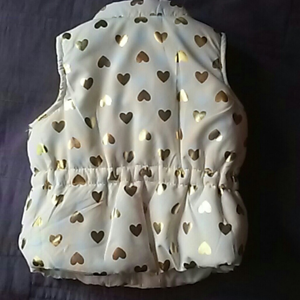 Vest - Picture 3 of 4